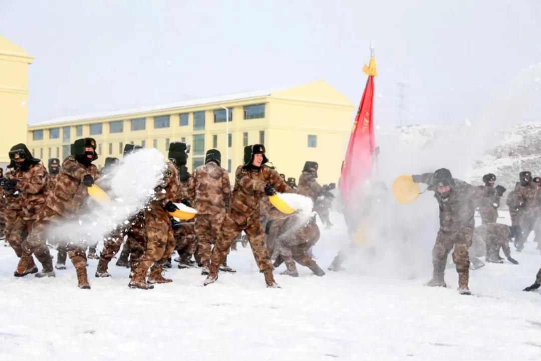 部队打雪仗视频,部队怎么打雪仗