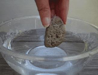 汤加水下火山爆发火山灰直冲高空,汤加海底火山爆发最新消息