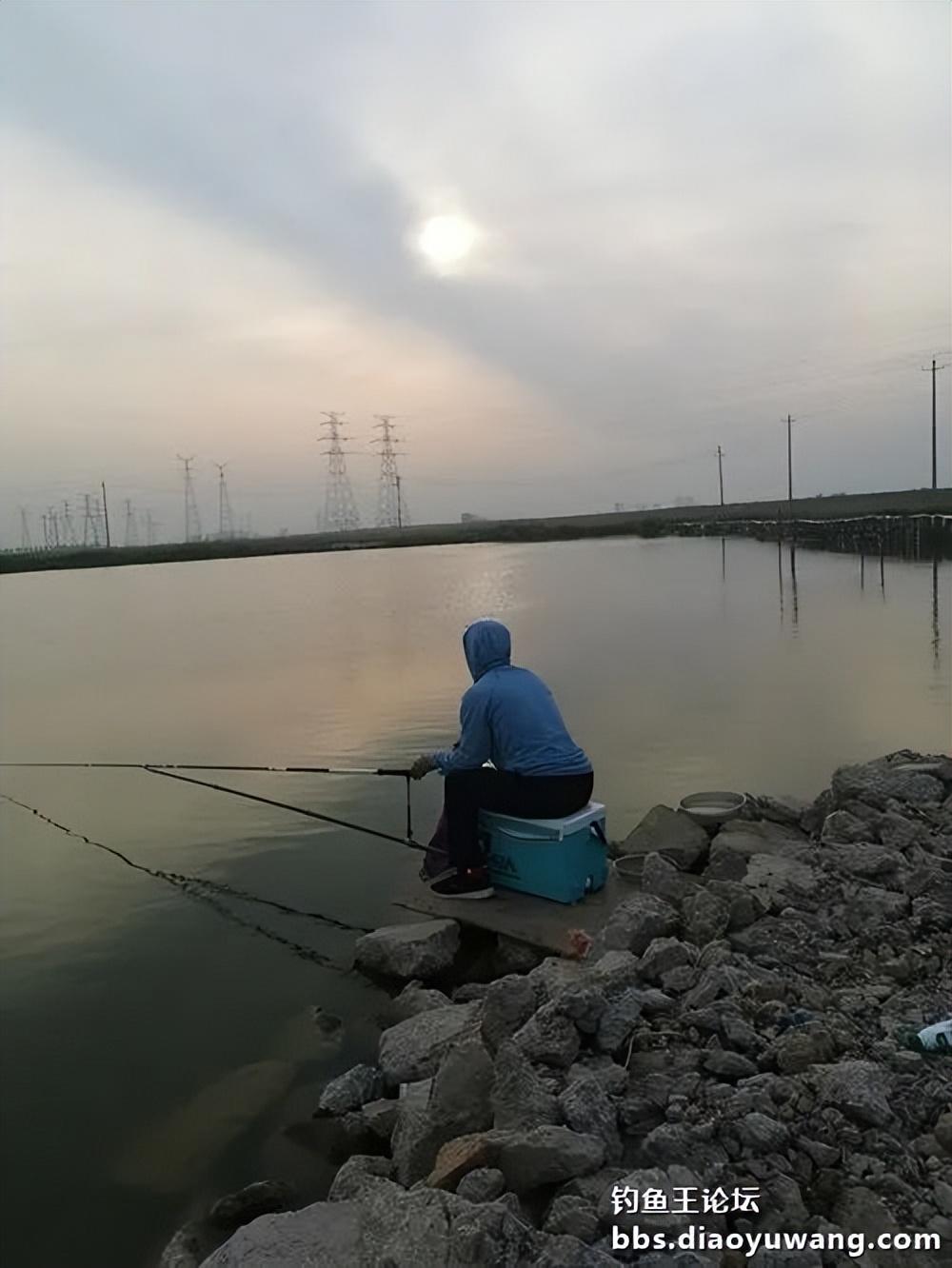 夜钓沙坑钓鱼视频大全,首钓