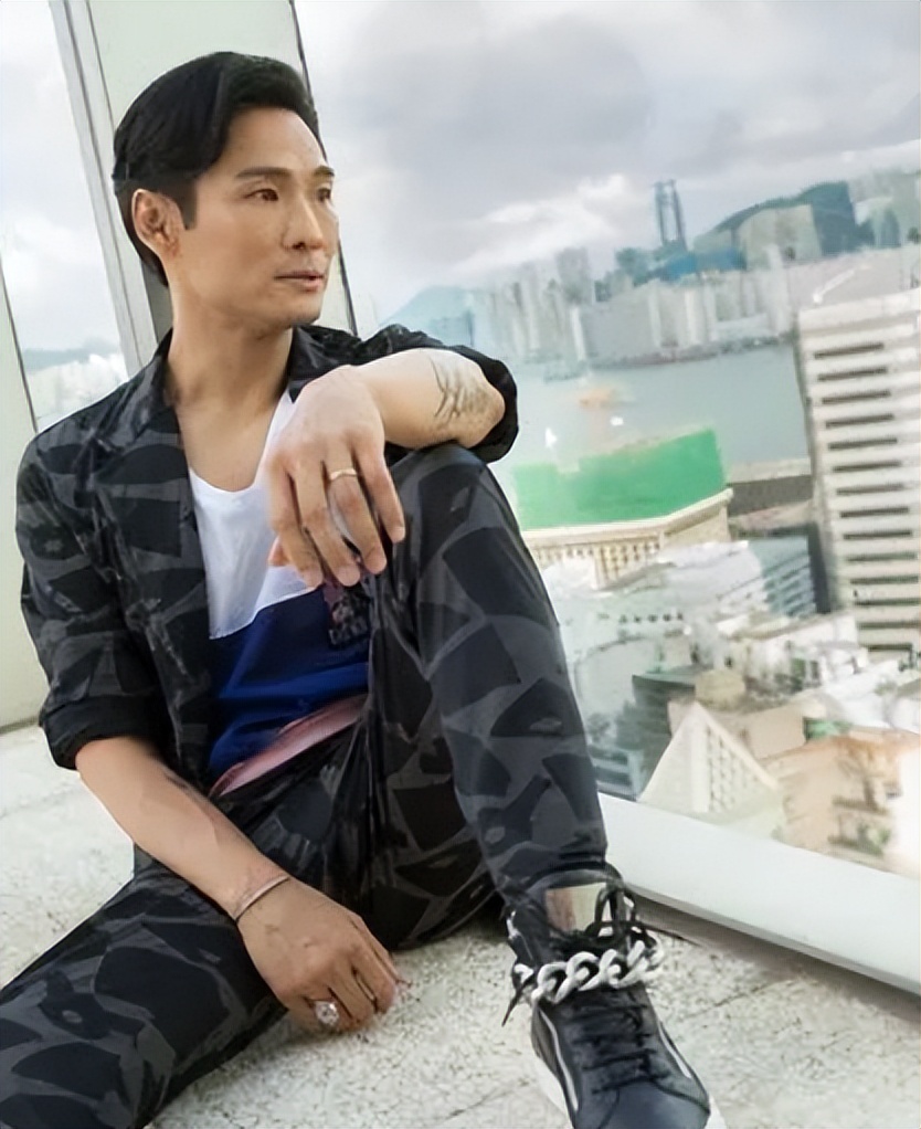 杜德伟为什么没选四大天王,杜德伟为什么不红了