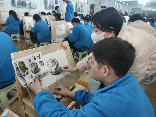 邓州市翰林学校最新消息,邓州市翰林学校和邓州市振华学校