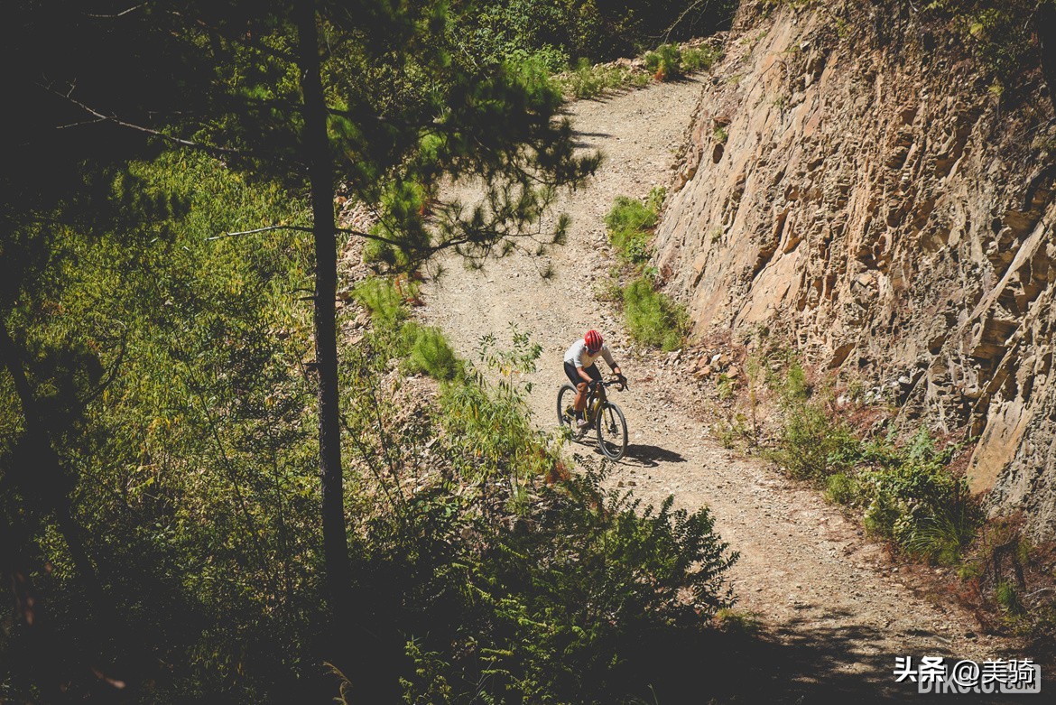 快乐重型“瓜”闪电全新DivergeSTR全地形公路车评测