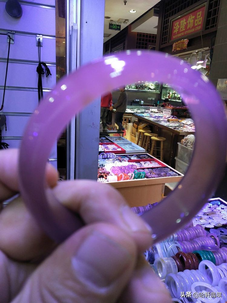 一眼假手镯,一眼看出假手镯