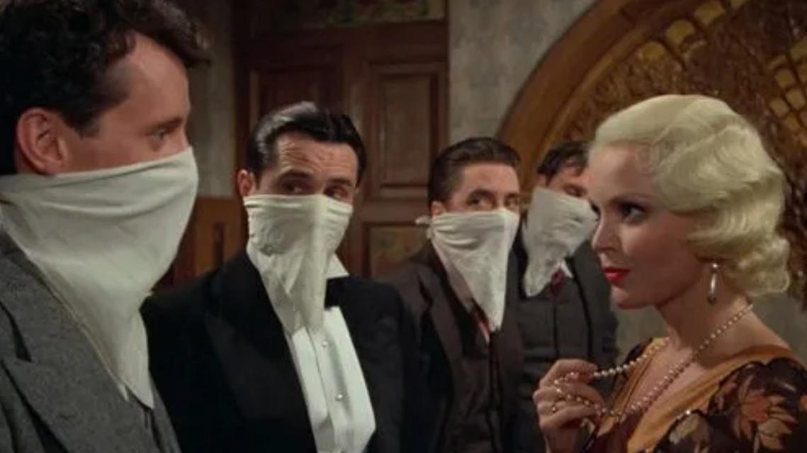 《美国往事》影片中，华丽的视觉效果为何能成为经典之作？