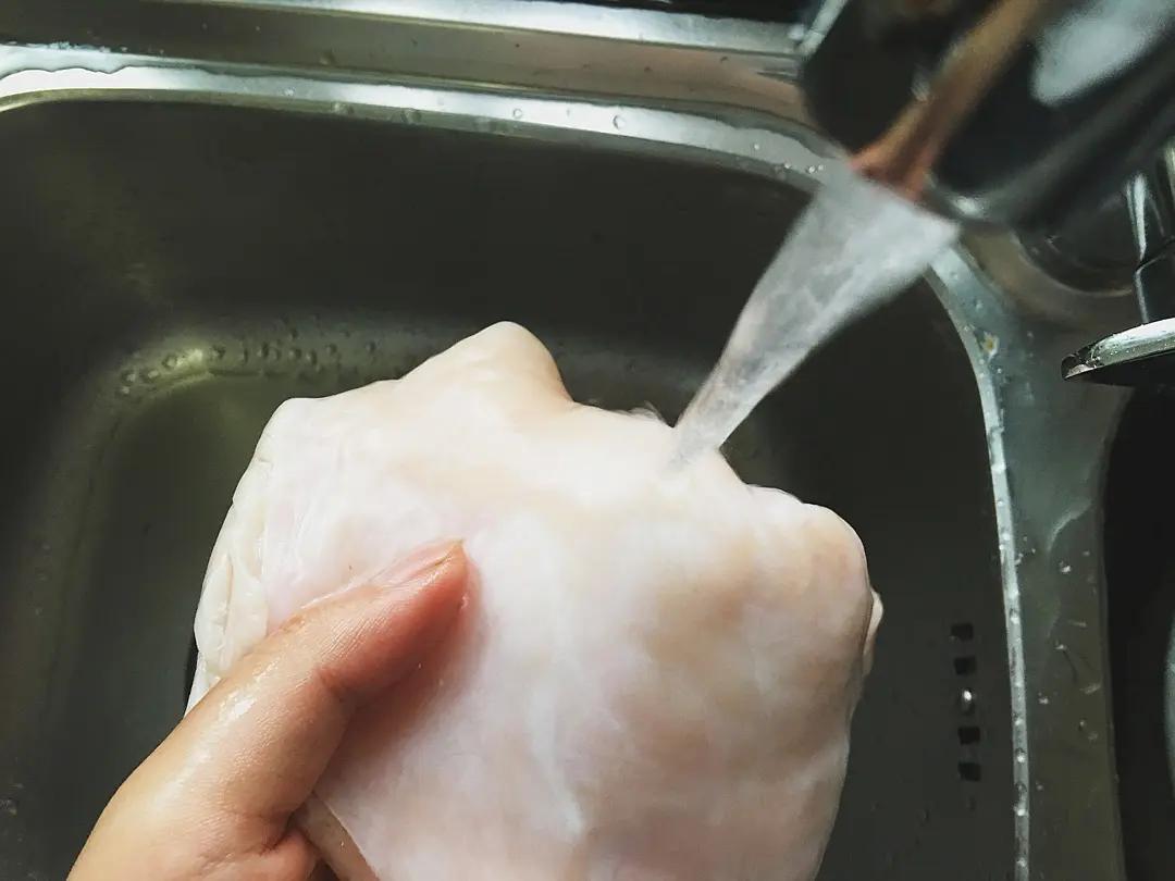 转基因大豆油少吃没事吧,大豆油和植物调和油哪个吃了健康