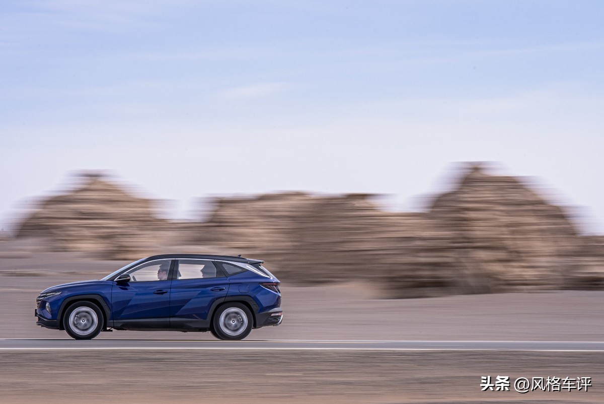 北京现代第5代途胜23款的驾驶感受 (北京现代途胜l8at精英版试驾)