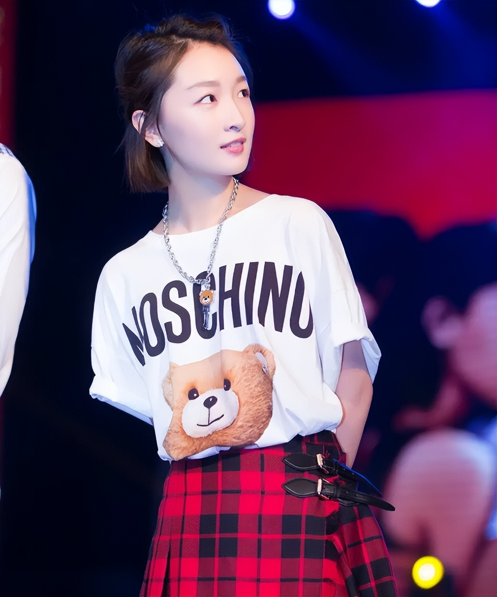 没有颜值没身材周冬雨为何如此红,其貌不扬的周冬雨为什么备受关注