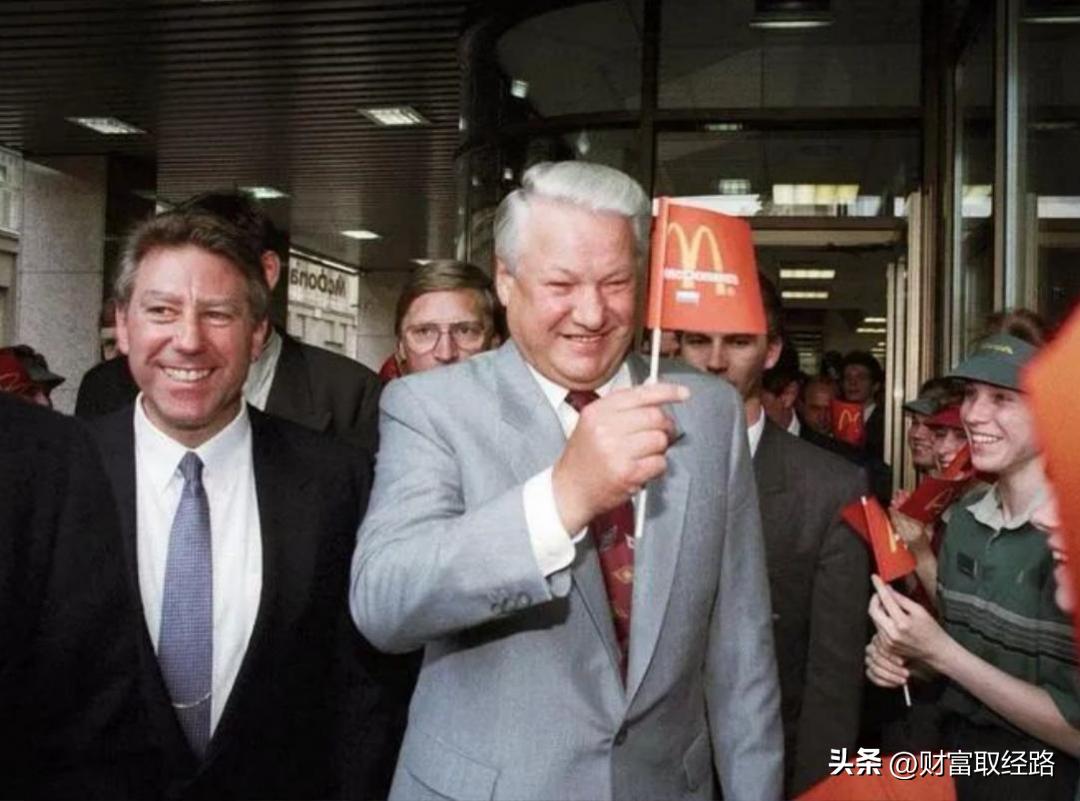 俄乌战争与日常生活,俄乌战争普通人的温情瞬间