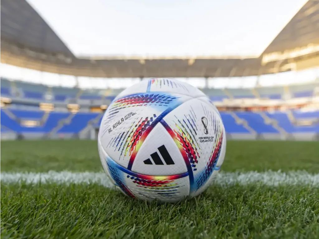 2022世界杯阿迪达斯标志,阿迪2022世界杯球衣视频