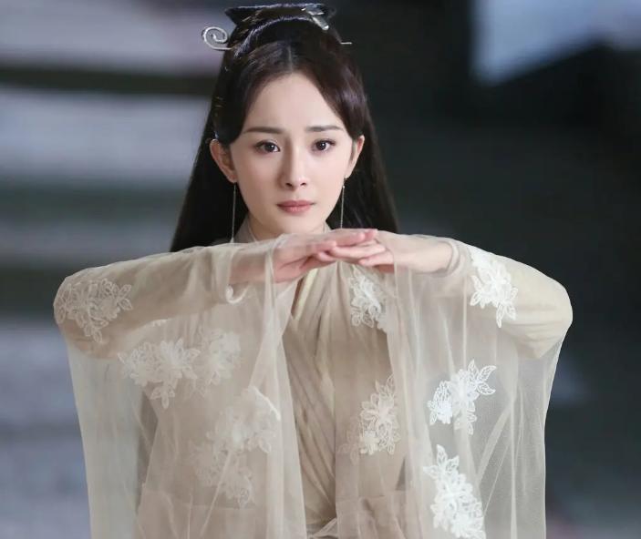 杨幂登上亿万富豪榜了吗,杨幂身价50亿完整版