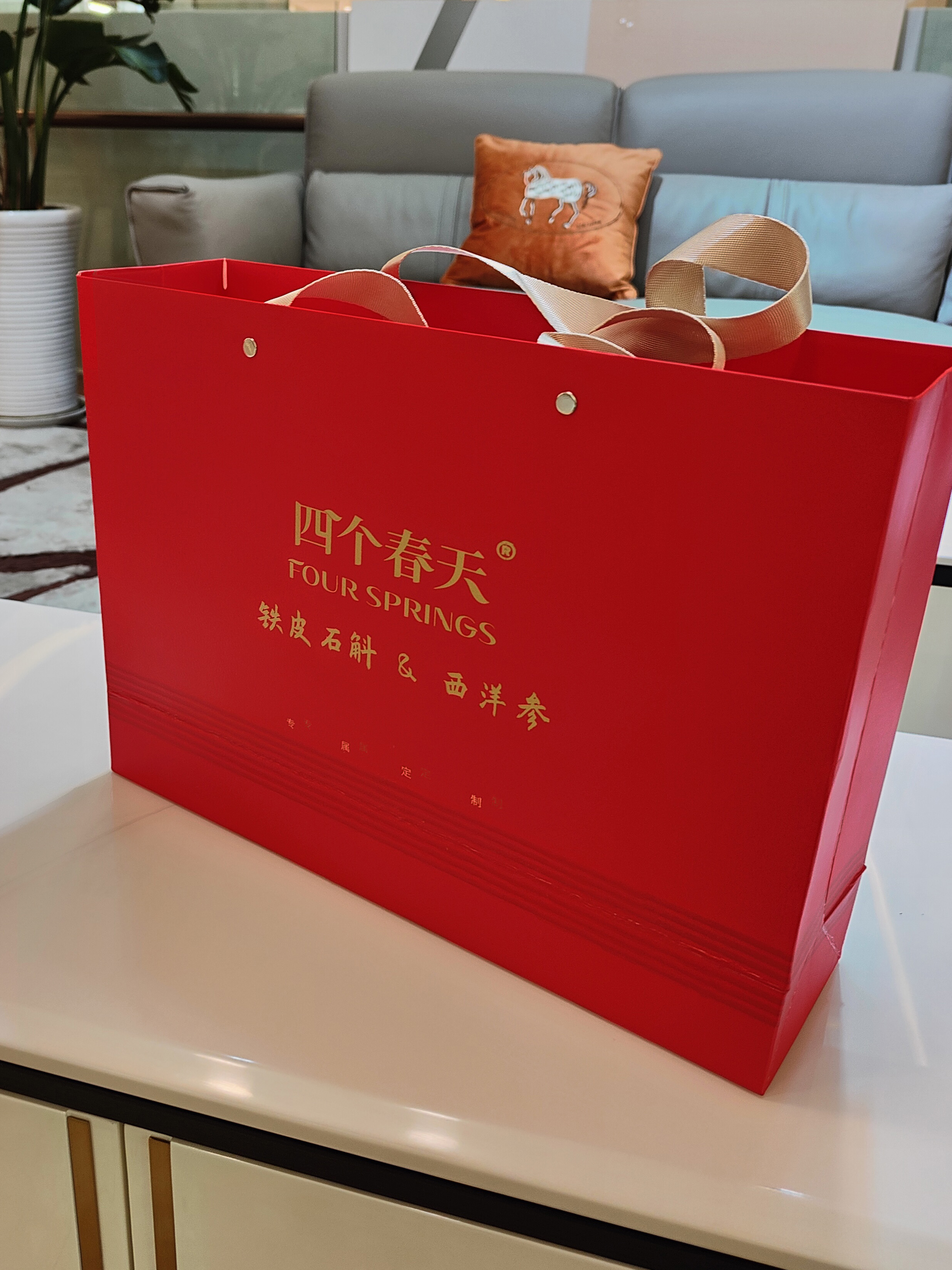 送领导比较高端实用的礼物,送领导的高端生日礼物排行榜