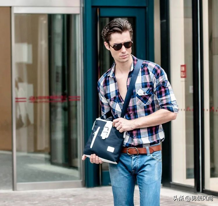 大容量包包高级感简单大方搭配,夏季型男必备的6款包包搭配指南