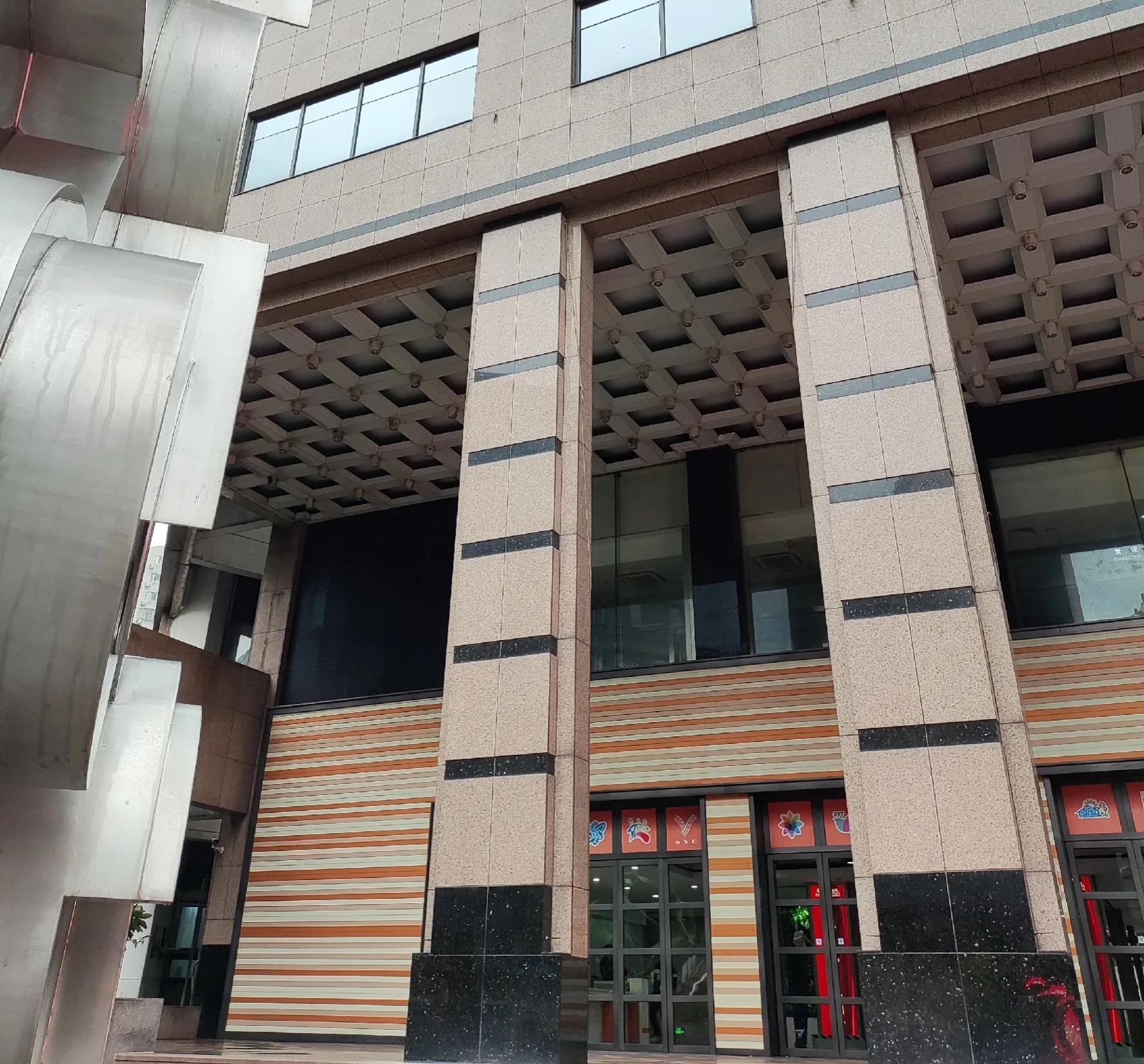 上海港澳通行证与护照同时办理,上海办理港澳通行证要哪些证件