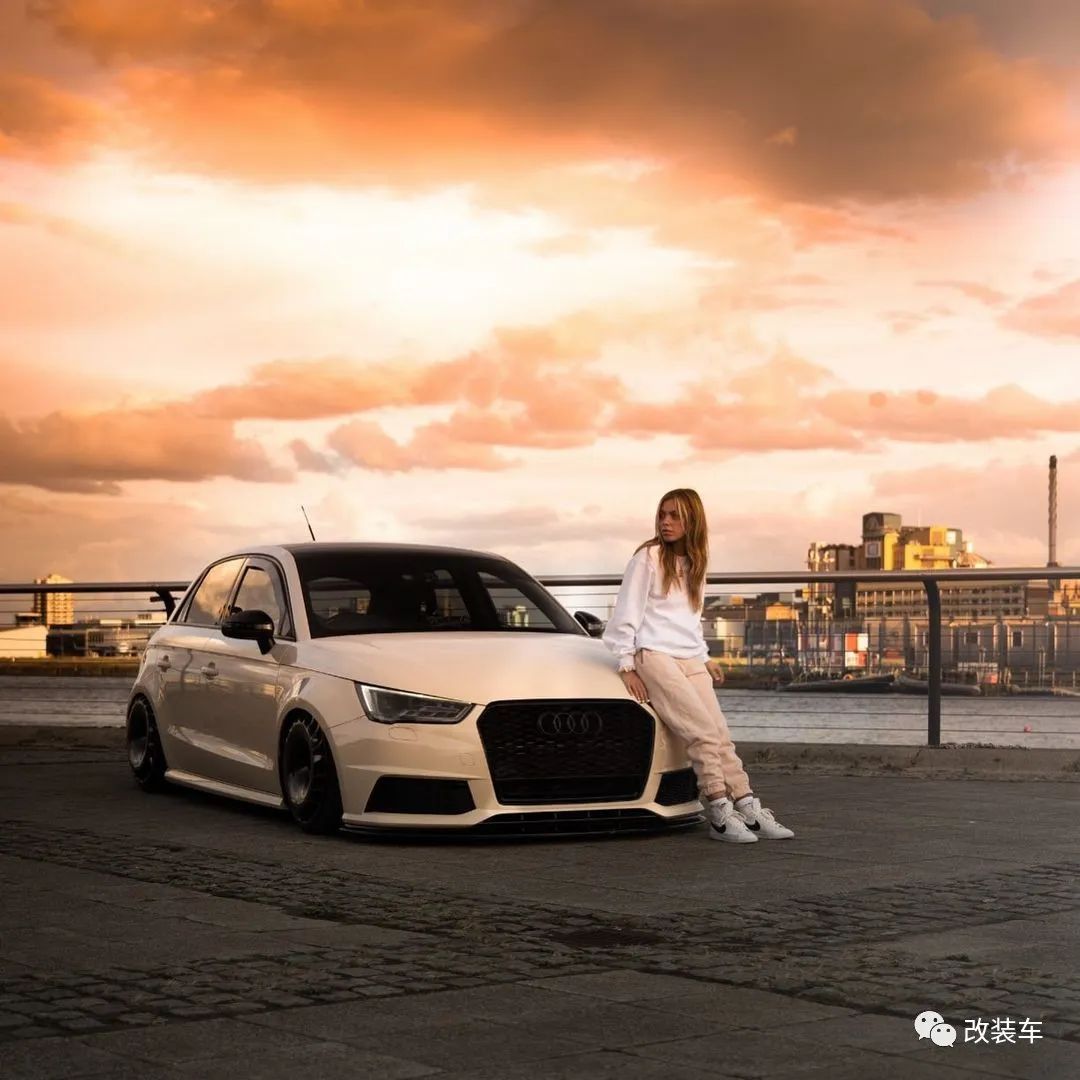 奔驰c级小姐姐改装,奔驰威霆改装小姐姐