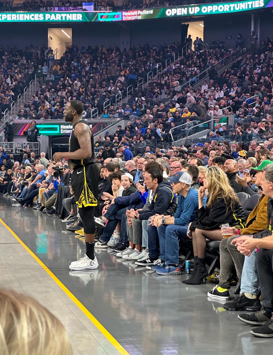 湖人胜勇士谷爱凌,谷爱凌勇士队11号球衣