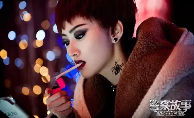 成龙景甜警察故事,警察故事2013景甜和刘烨