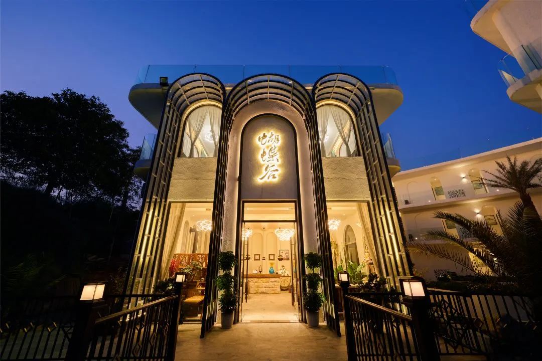 閲戠涔嬬害,閲戠鍗佹湀鍥藉簡涓鍋囨湡浣忓鏀荤暐