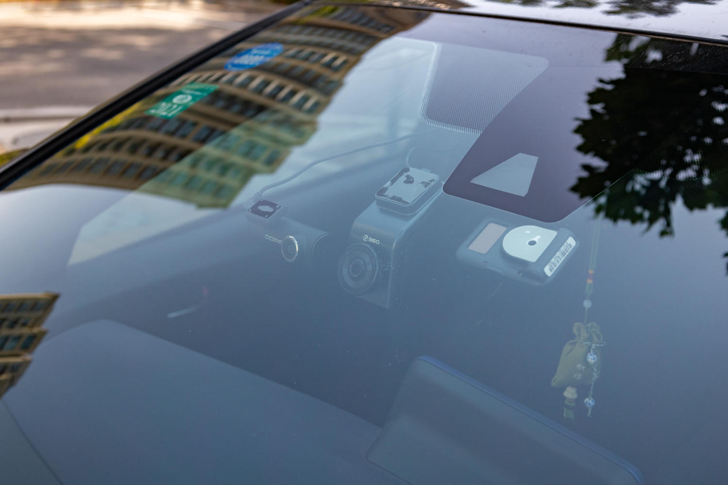 360g300pro行车记录仪怎么抓拍,360g300行车记录仪和盯盯拍哪个好