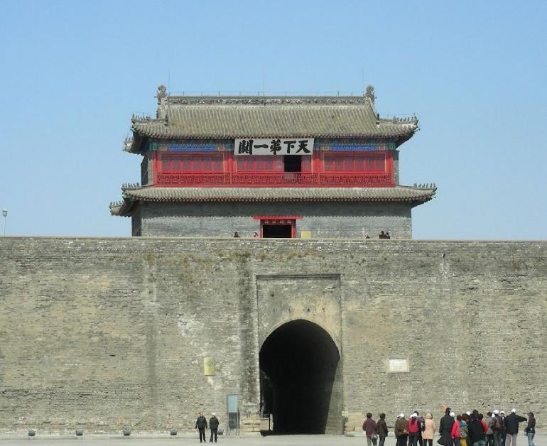 亿万富豪情迷外甥女，后来两家家破人亡，他更是被剁成上百块