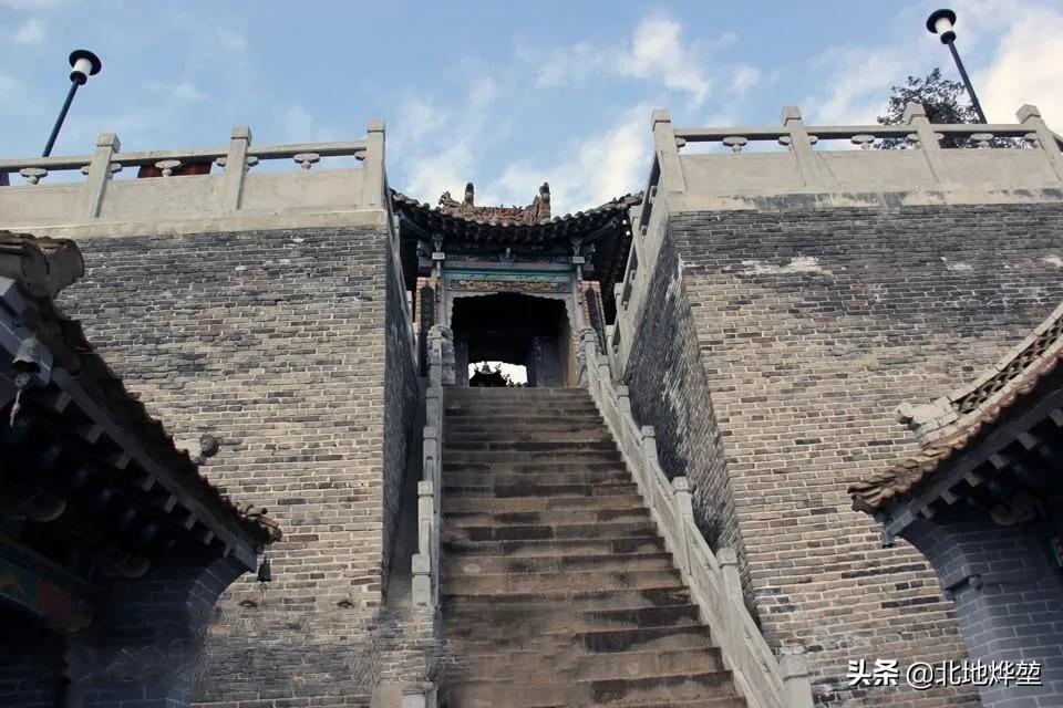 古建筑之美之徽派老砖雕,砖雕屋脊明清老式