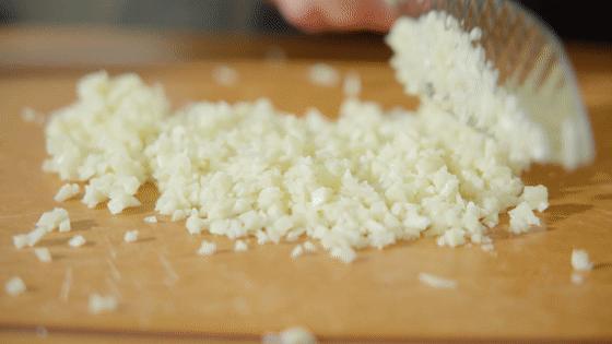 蒜蓉粉丝大虾蒸扇贝,蒜蓉粉丝蒸扇贝鲍鱼生蚝的做法