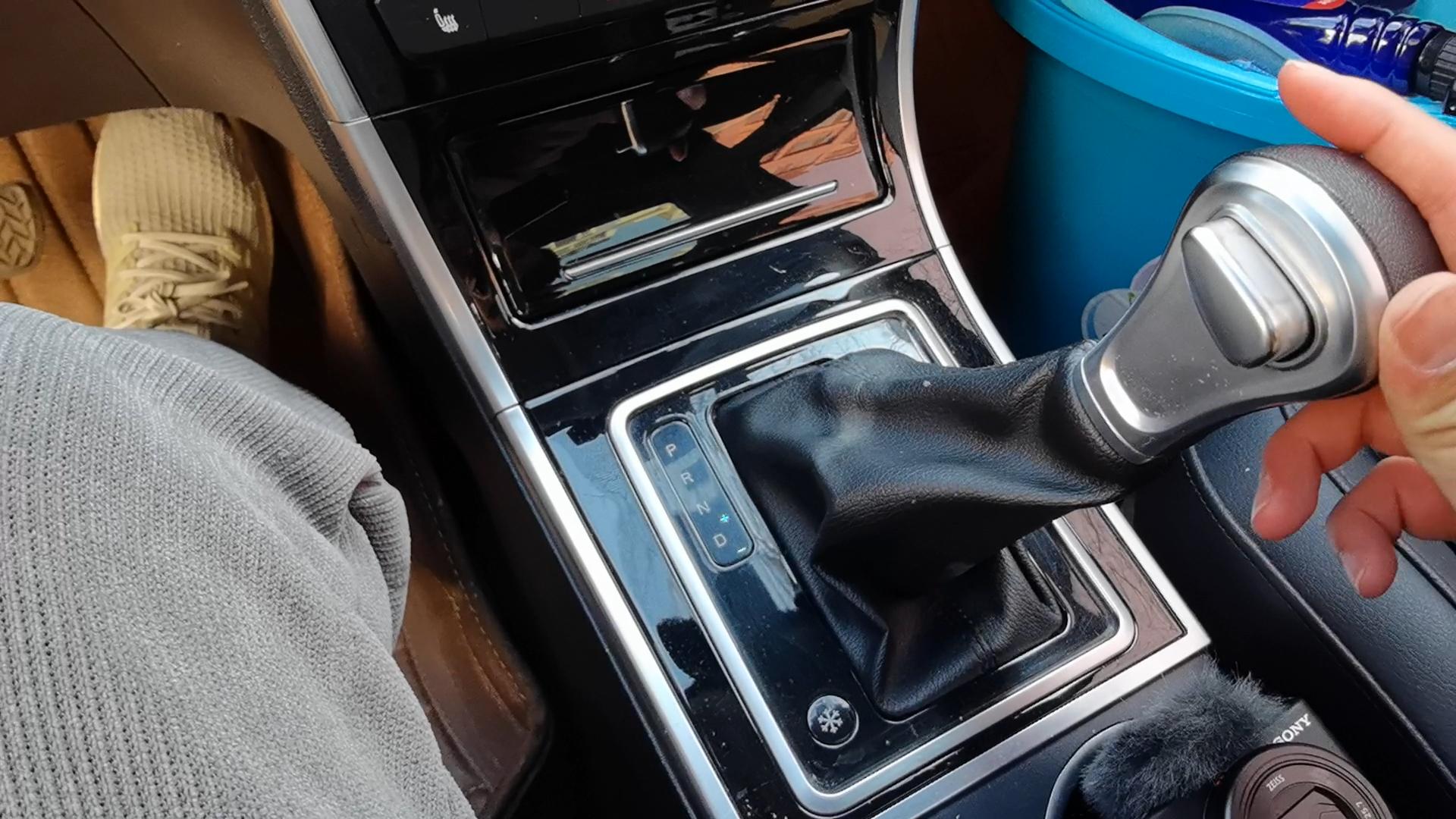 自动挡驾照初学者起步口诀,新手复杂路段自动挡怎么开