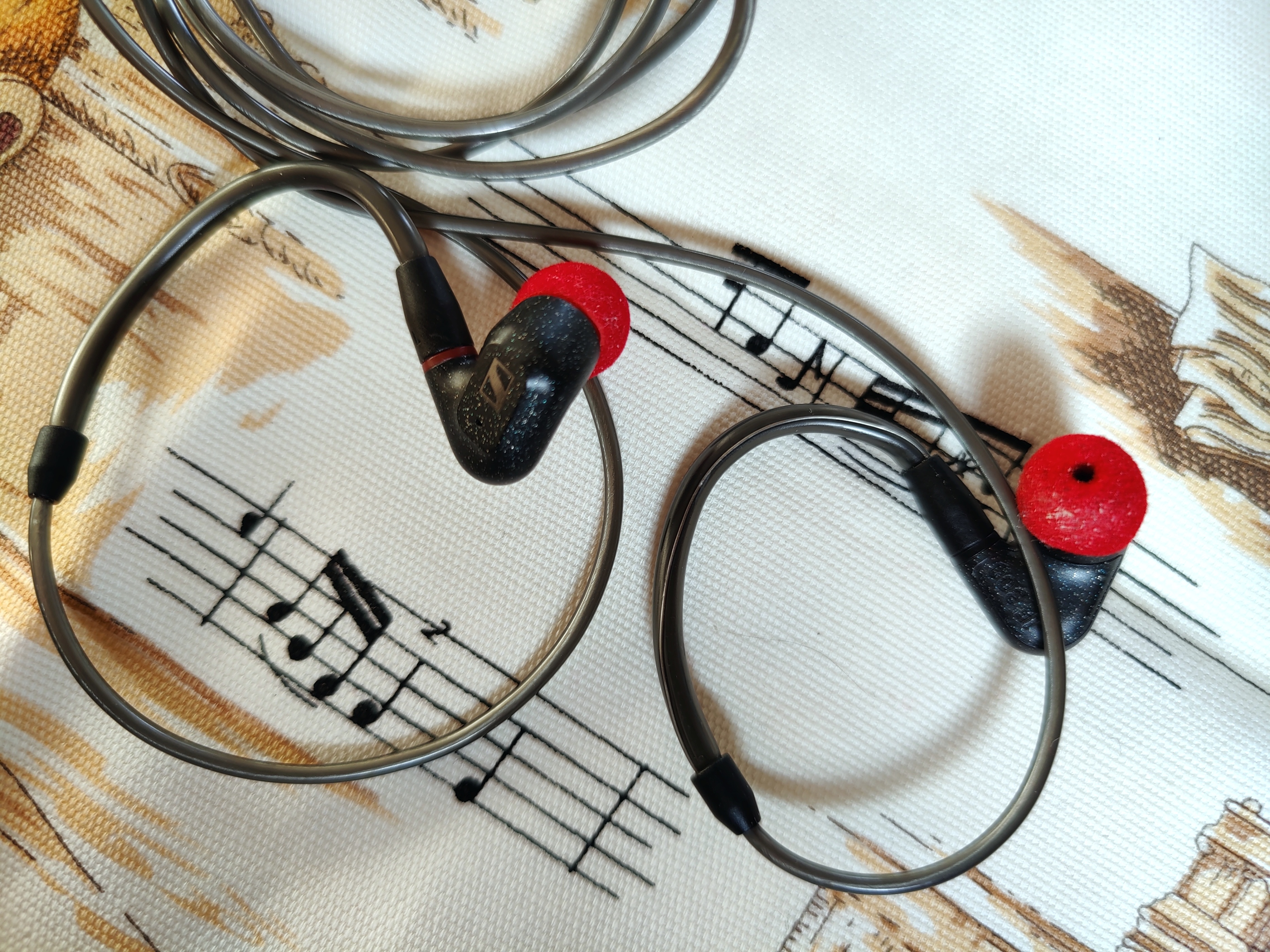 森海塞尔ie300和ie600音质,森海塞尔ie300和200