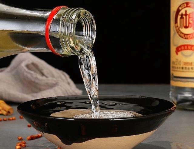 茅台酒这么贵为什么价格这么统一,茅台酒价格为什么相差那么大