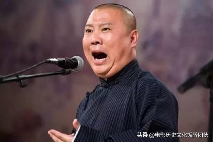 侯耀文收郭德纲为徒的原因,郭德纲拜侯耀文当师傅被众人排挤