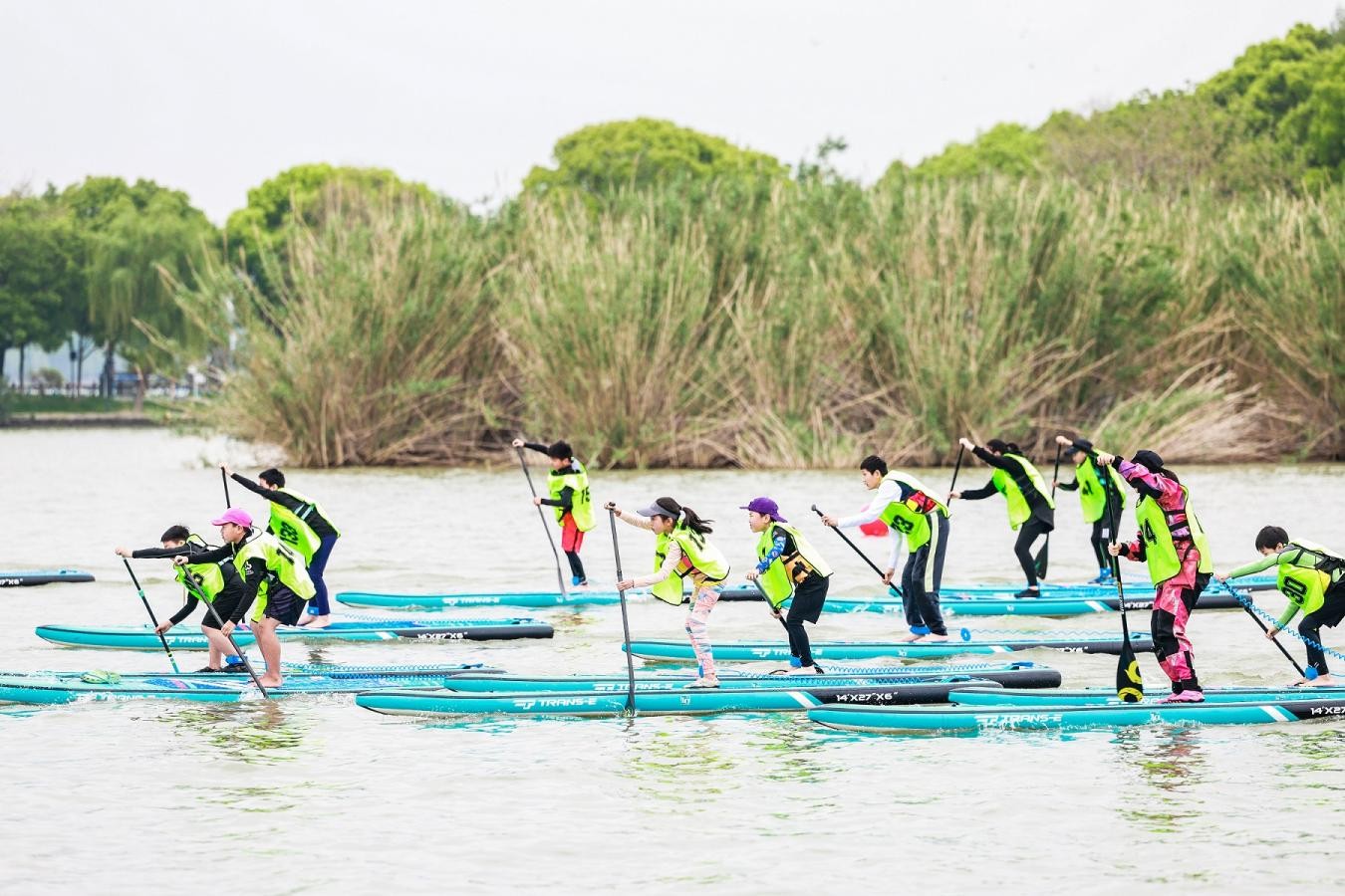 常熟市尚湖赛龙舟,常熟桨板公开赛直播