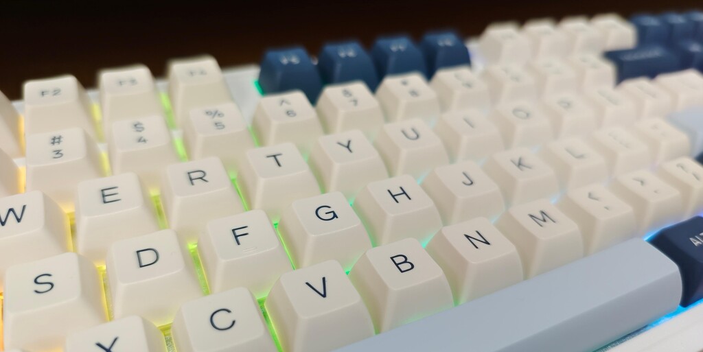 茶轴键盘推荐知乎,手感超好的茶轴键盘