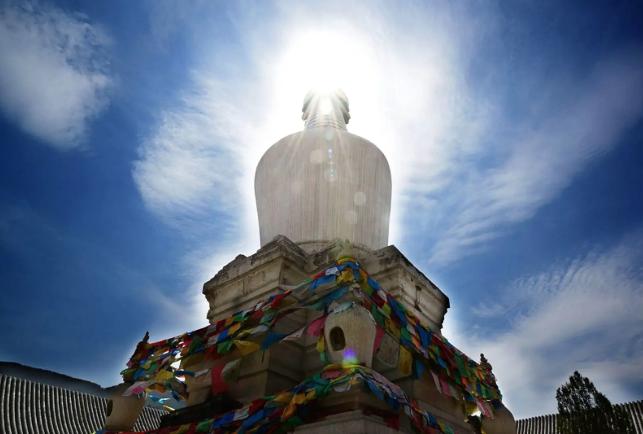 93年五台山出现的佛光,五台山老和尚圆寂天现异象