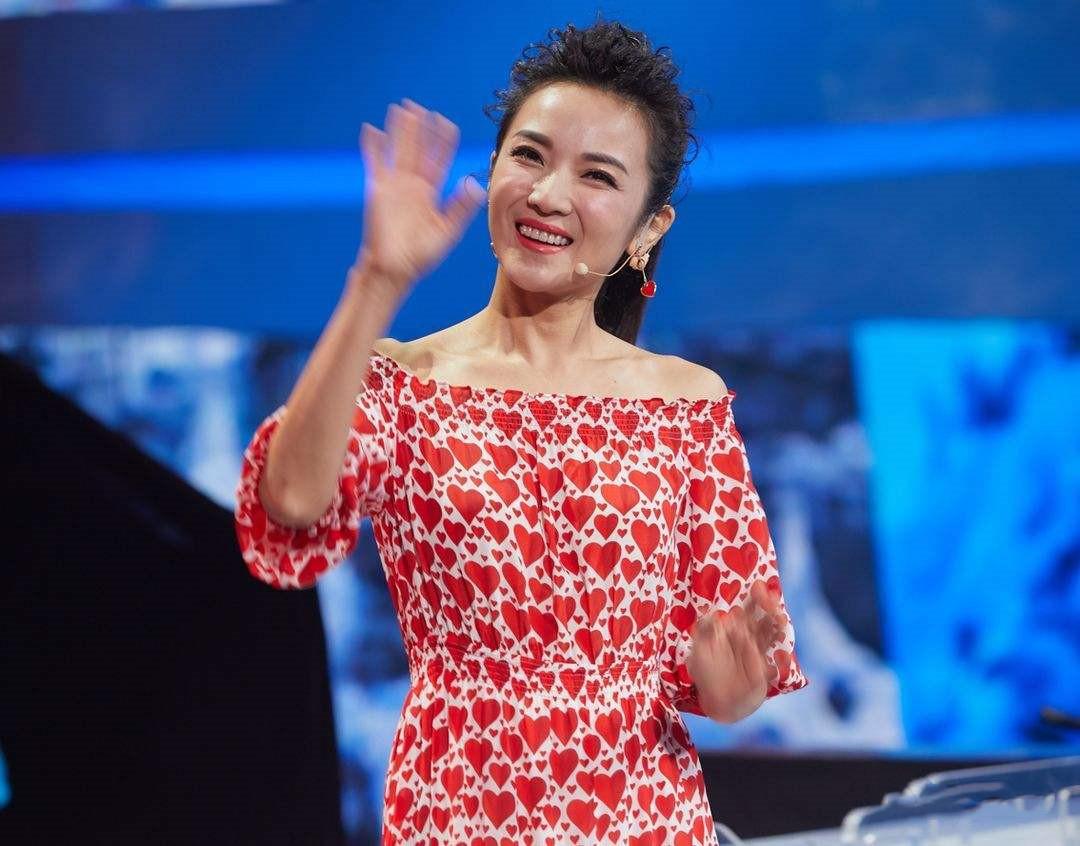 主持人管彤成名史,央视女主持人管彤年龄