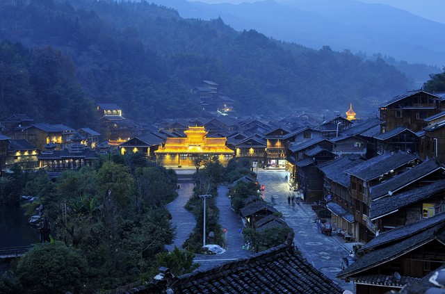 民族特色文化的发展趋势,56个民族里面文化最齐全的有哪些