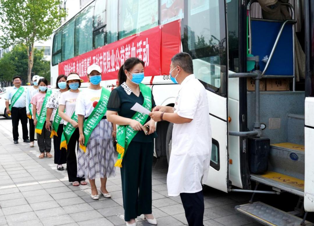 开封市中心血站：热血七月向*党**献礼 红色“储蓄”惠人利己