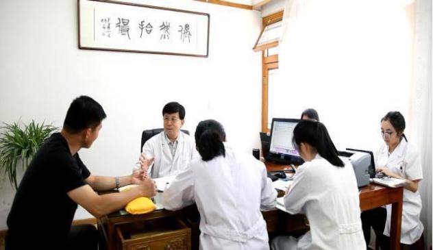 自称能拦截导弹，扑灭大兴安岭山火的气功大师严新，最终结局如何