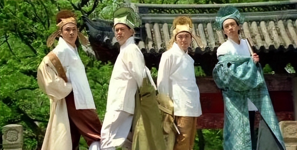 才子给厕所写了一幅对联，上联“甘解衣带终不悔”，下联拍案叫绝