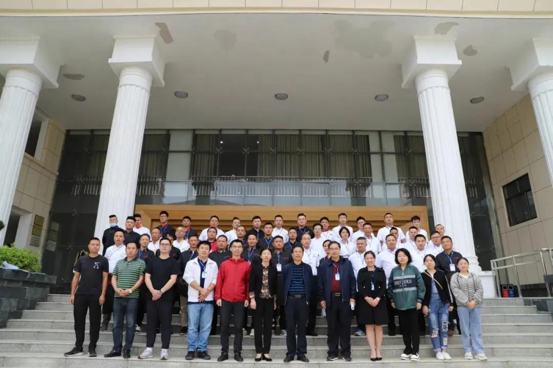 匠心育人成就梦想赣菜学院圆你就业创业梦想