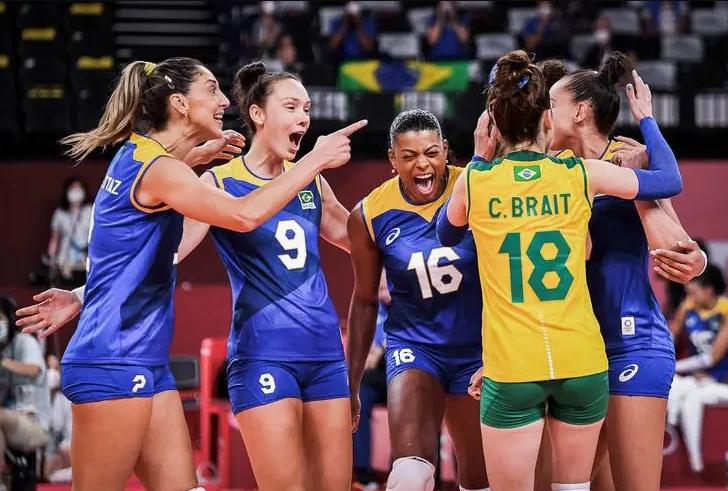 巴西奥运会女排主力,巴西女排主攻加比