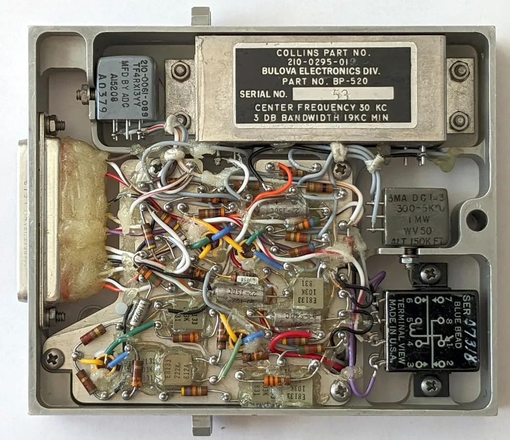 「火腿DIY」技术大牛逆向工程阿波罗飞船调频电台并剖析其原理