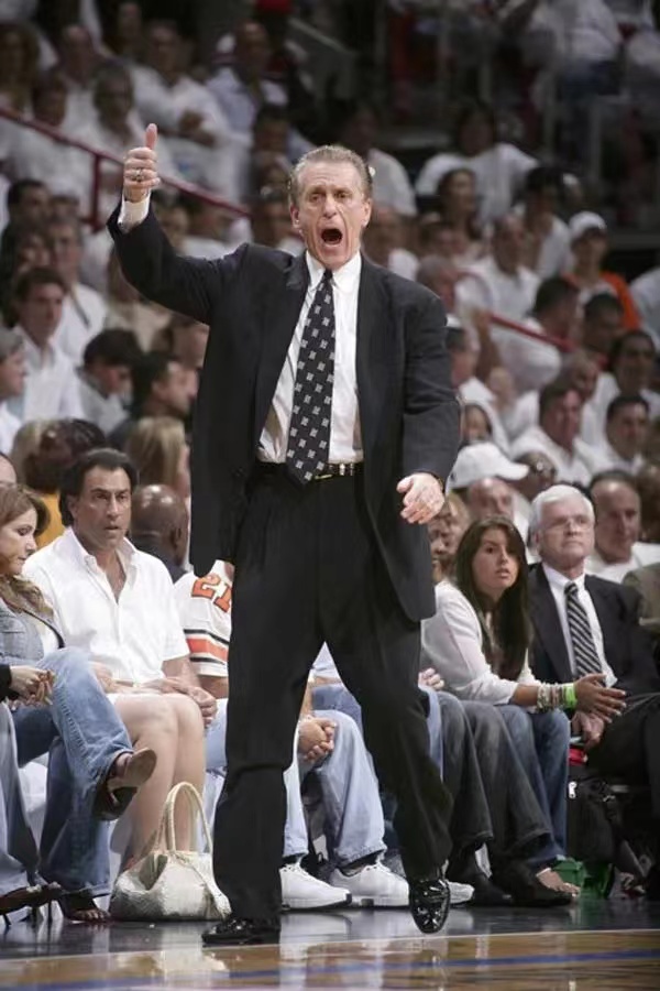 致敬传奇nba2k,致敬一代传奇的球员