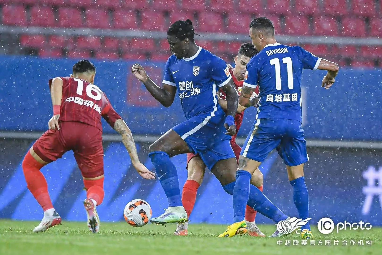 中超联赛武汉三镇夺冠积分榜,中超武汉三镇首败