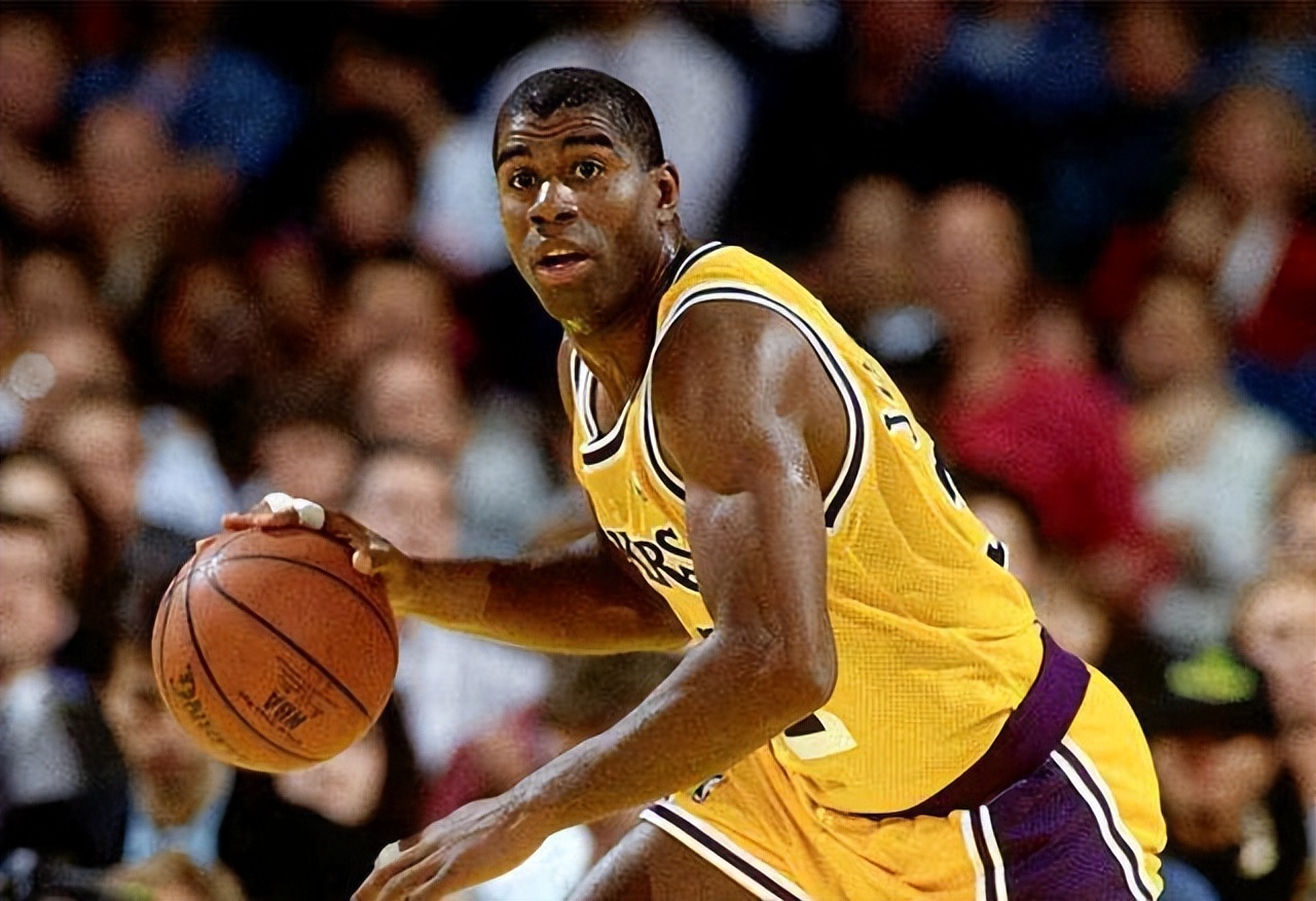 得到fmvp皮肤时最年轻的是谁,拿fmvp就是总冠军吗