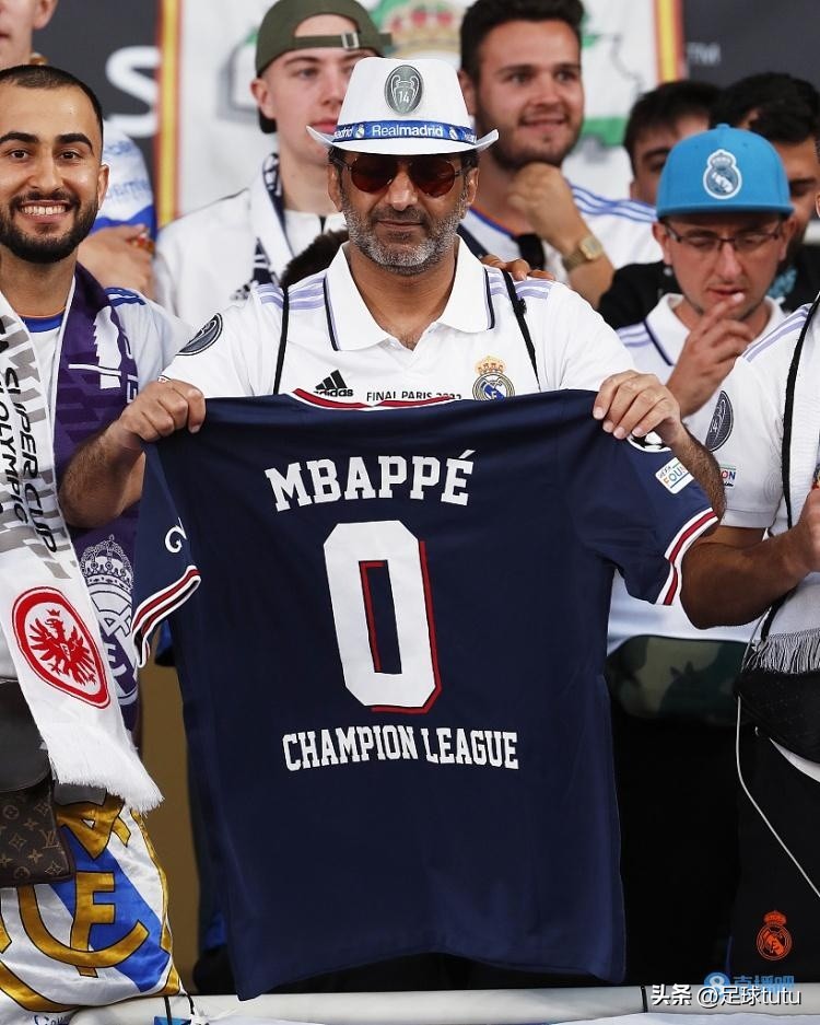 闪耀过也疯狂过，谢谢武磊给我们带来的希望和感动，欢迎回家