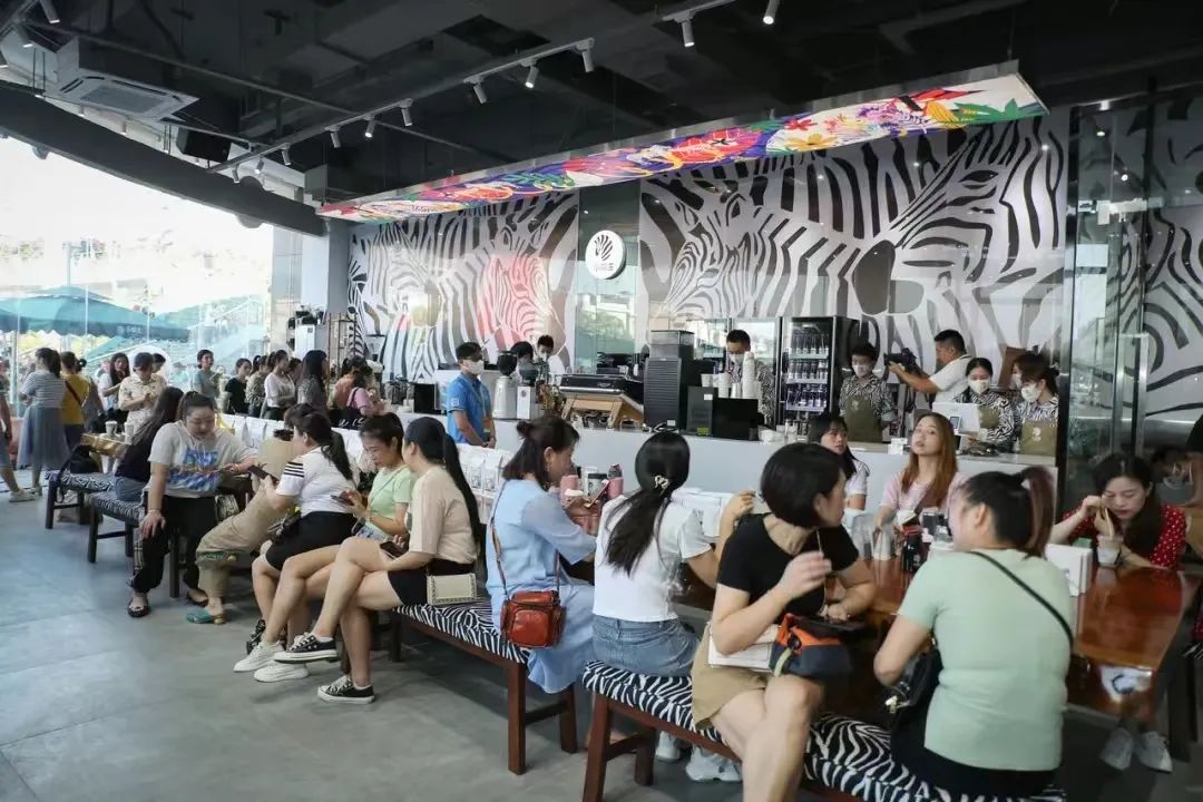 美式8元,日销做到1000+杯,这家店靠性价比走红长沙?