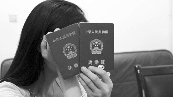 起诉判决离婚后户口怎么迁回娘家,女方户口在娘家离婚去哪里起诉