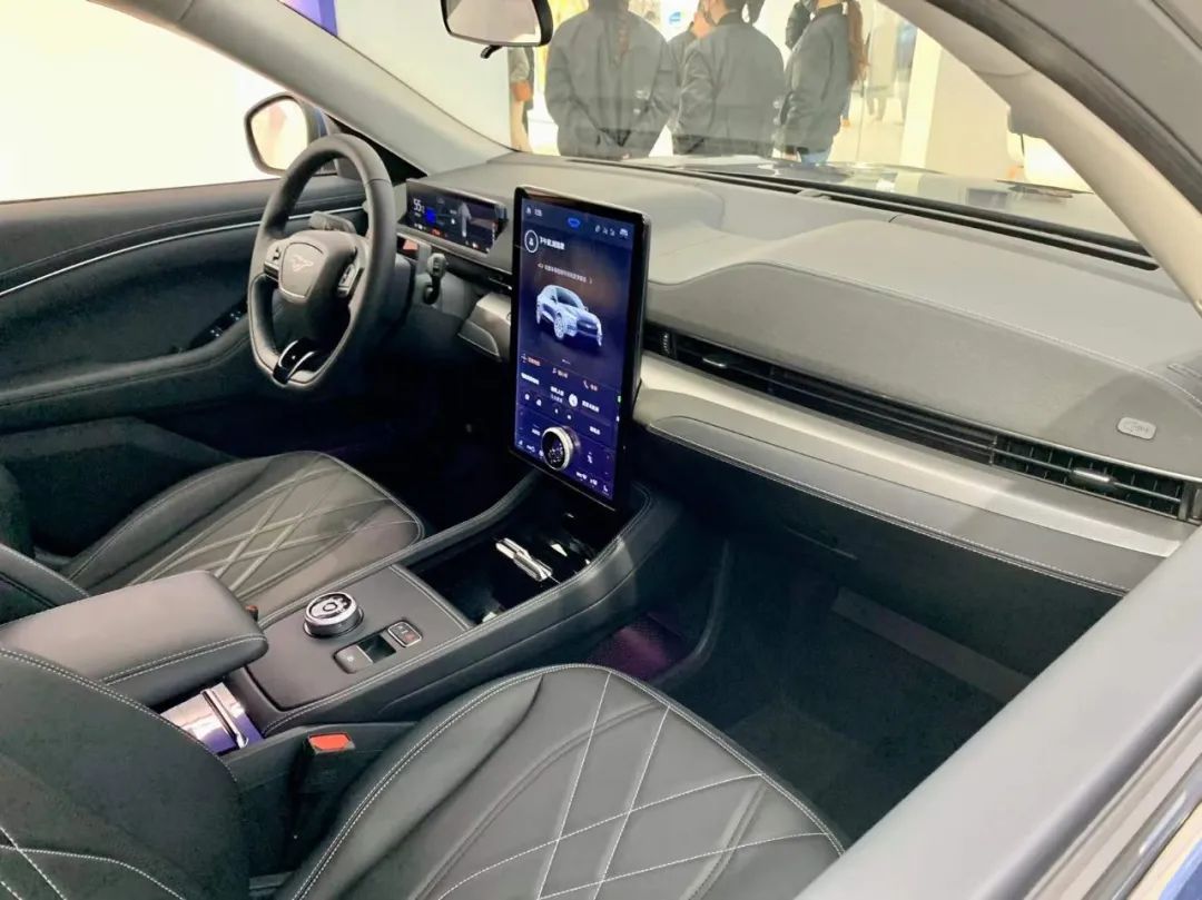 mustangmach-e电动suv怎么样,福特mustangmach-e沉浸体验