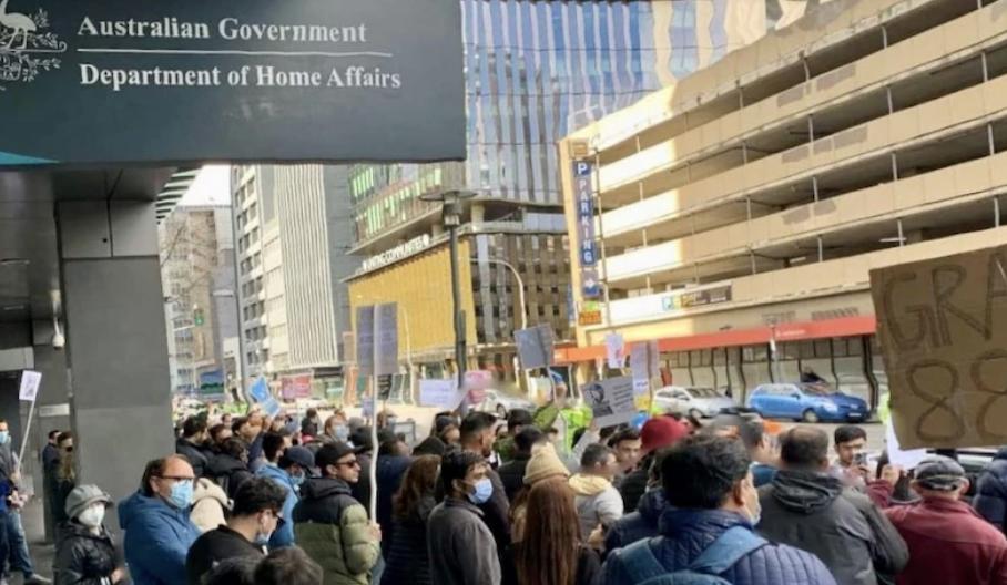 澳洲pr五年住不满两年怎么办,澳洲pr好申请吗