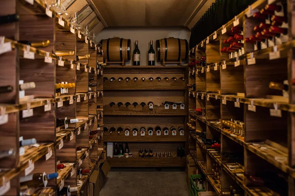 最顶级的私人酒窖,别墅酒窖该如何做