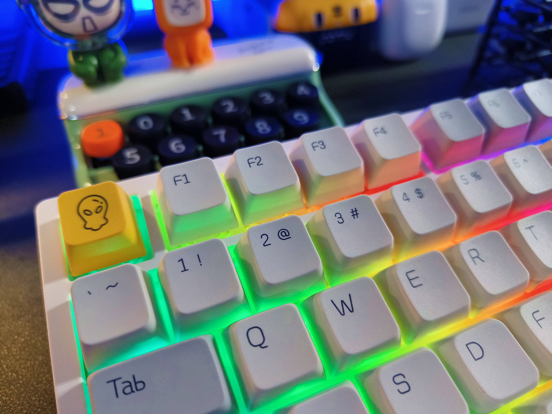 黑爵复古青轴键盘测评,黑爵机械键盘ak996测评